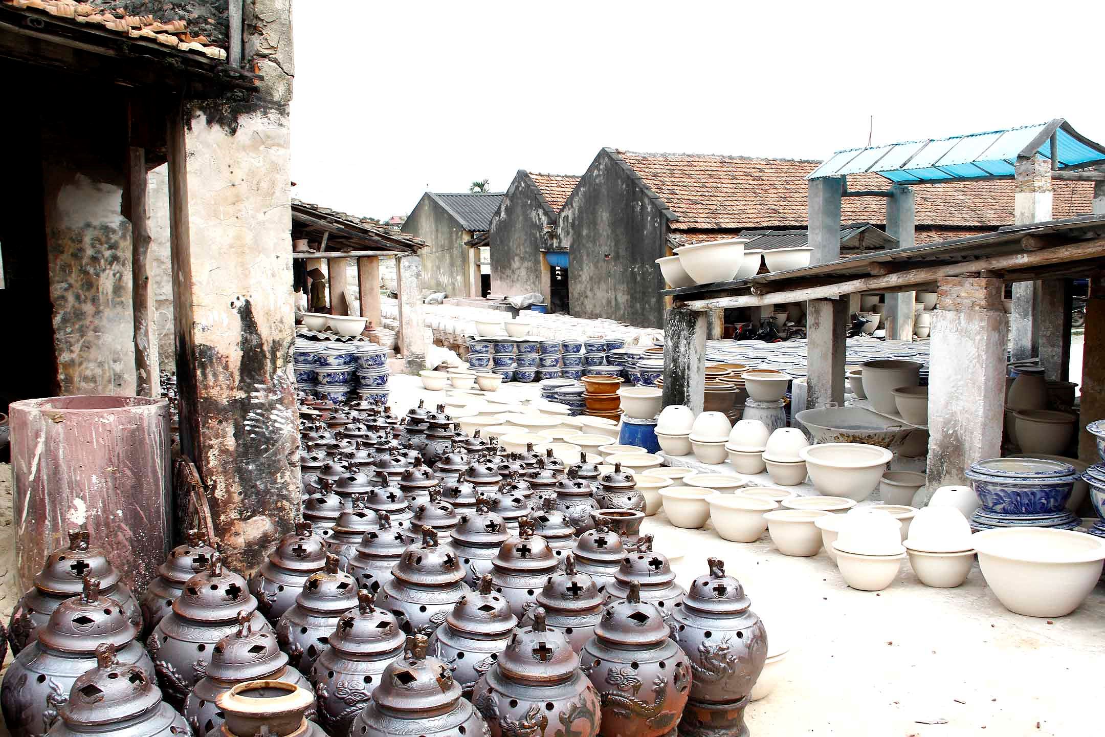 Hanoi Capital - Bat Trang Ceramics Village - Viet Nam