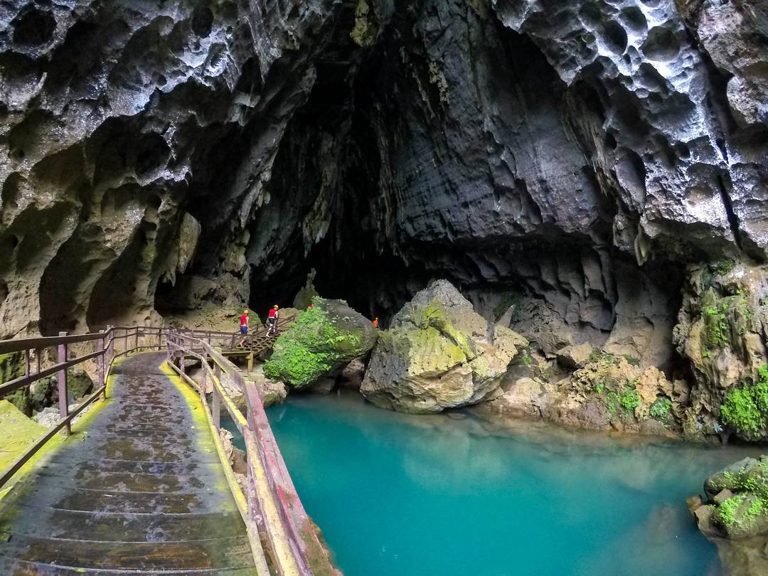 Daily Group Tour: Dark Cave And Paradise Cave 1 Day